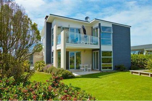 Beautiful views. Open Plan Living - Built 2007