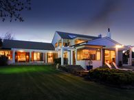Spectacular Home & Setting