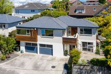 Macleans-zone townhouse by Howick village