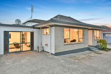 Heaps On Offer: 2 Bedrooms + Utility Room + Garage