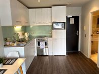 FURNISHED One Bedroom in the Harbour Oaks on L...