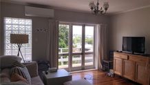 Elevated and Tidy Two Bedrooms Remuera