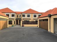 FULLY FURNISHED 3 BEDROOM 2 BATH TOWNHOUSE