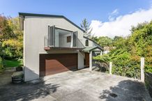 Family Home with Views to Waitakere Ranges
